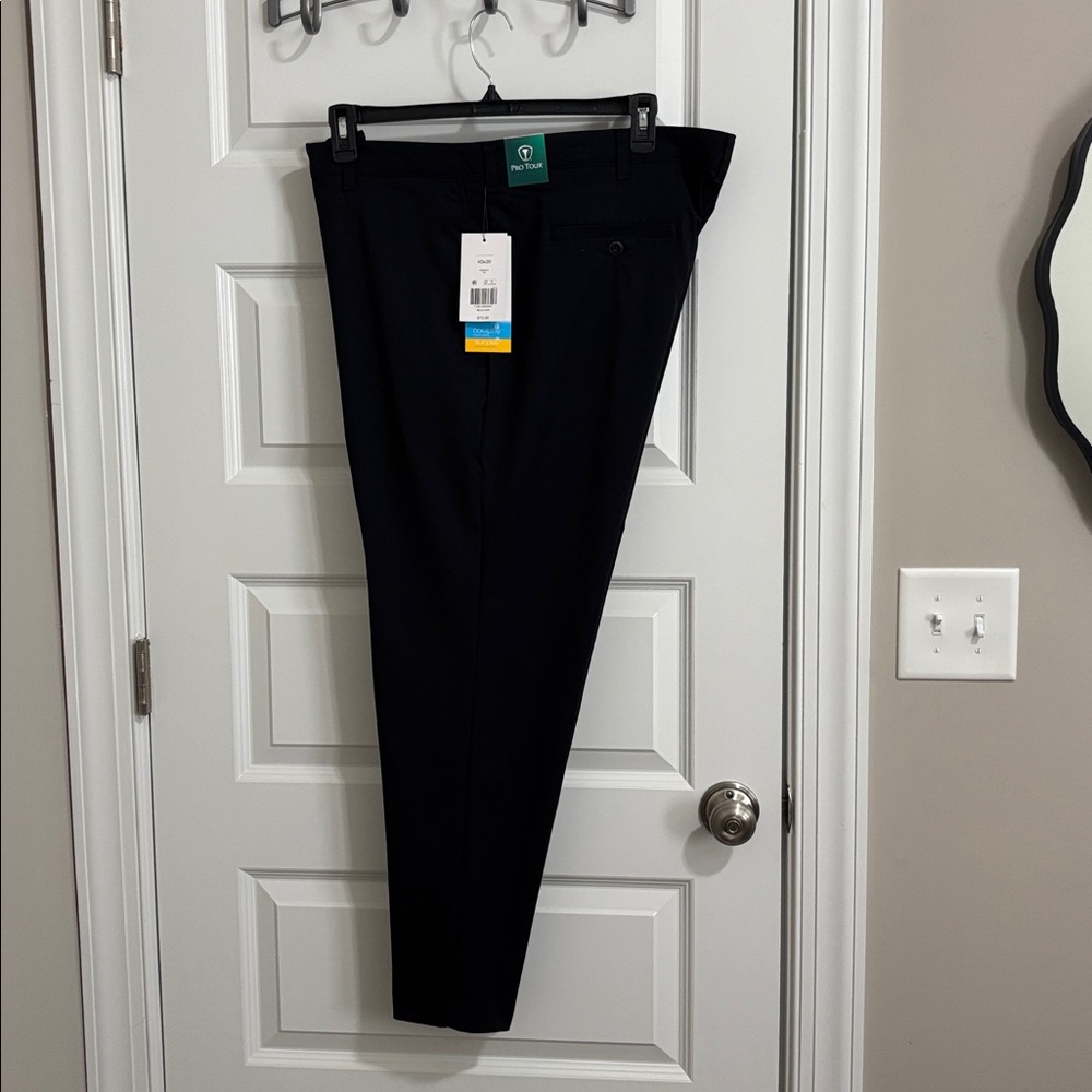 Men’s ProTour coolplay sun play 40x30 black dress pants. NWT